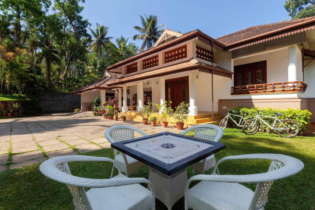 Crystal Homestay By Veo - Part Of Stayvista Madikeri Exterior photo